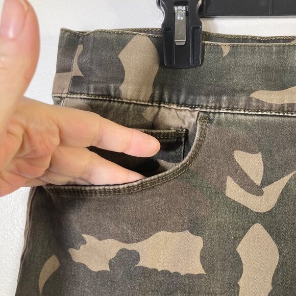 Womens A Beautiful Soul Camo Pants Pull On Green Brown 16 Cotton Spandex - Picture 4 of 6